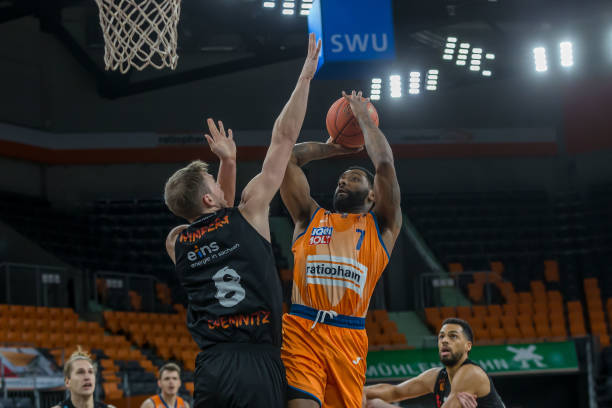 对方防线 对方防线